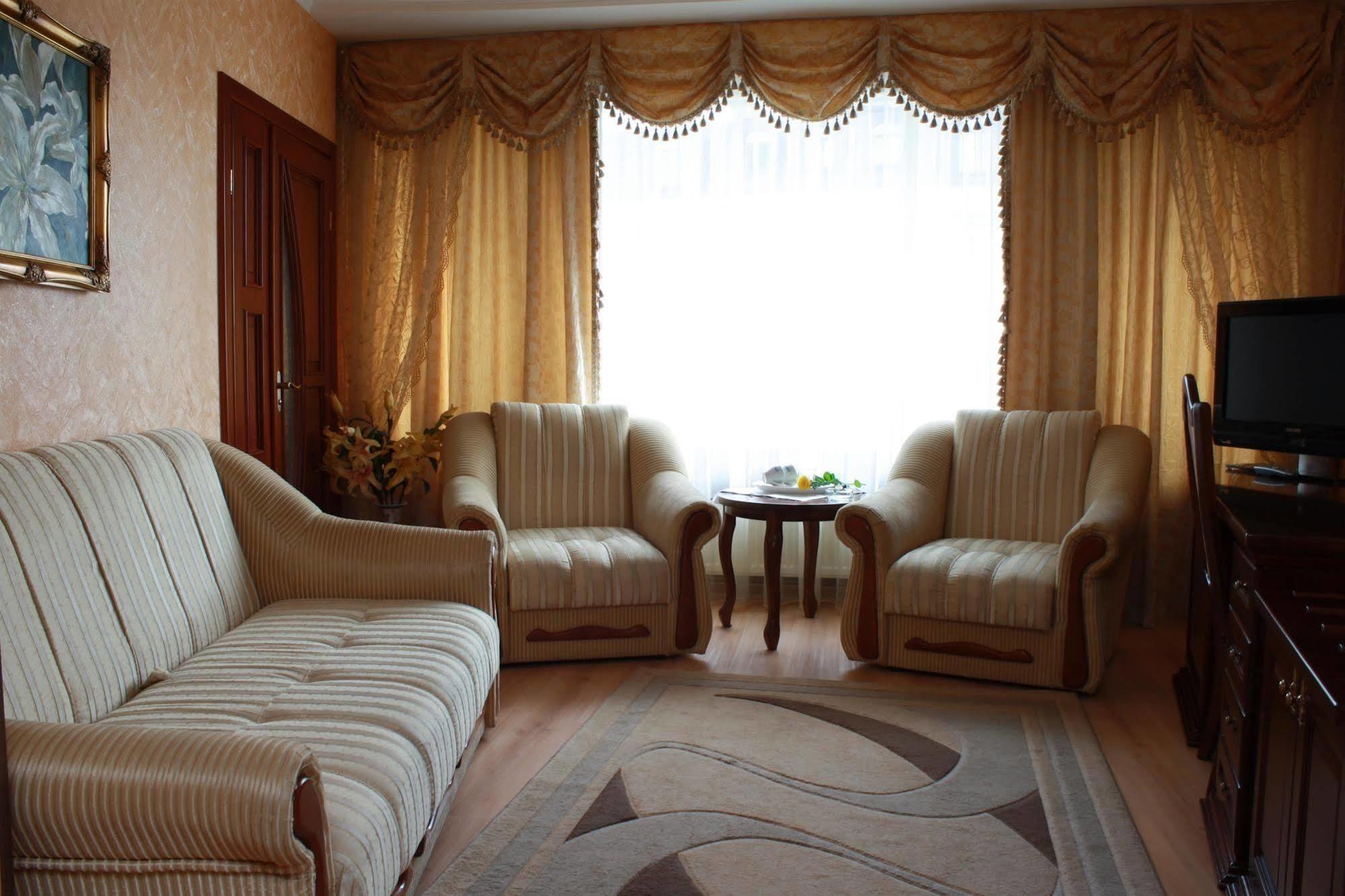Salute Hotel Kiev Eksteriør billede